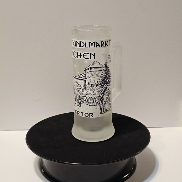 Vintage German Christmas Market Frosted Glass Stein With Munich Scene & Handle - Picture 1 of 13